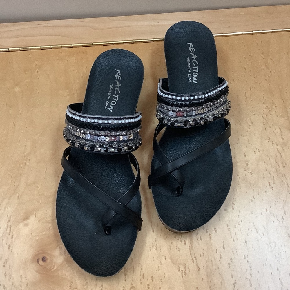 Kenneth Cole Wedge Slip on Sandals